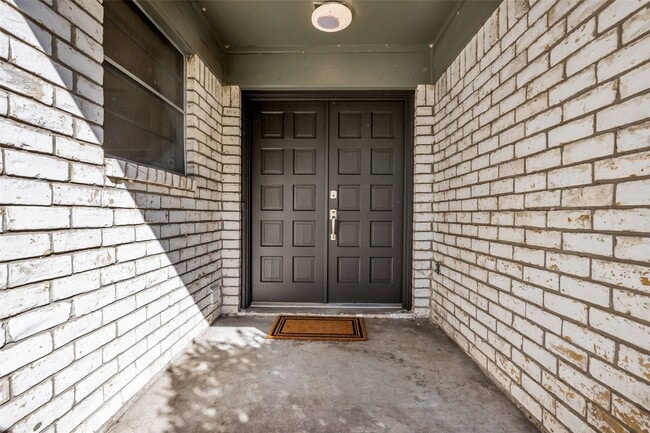 Photo - 29410 Binefield St