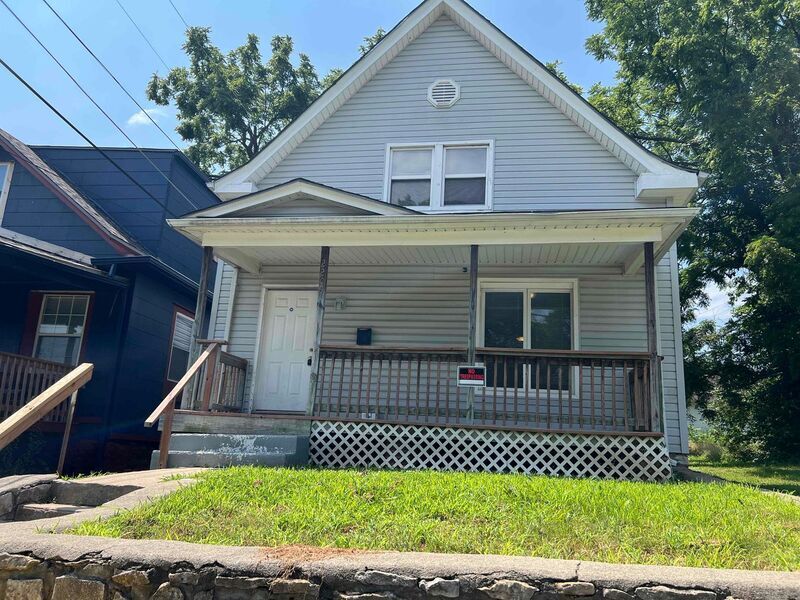2209 E 37th St - 2209 E 37th St House