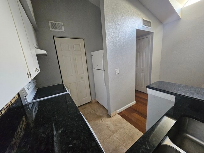 Photo - 5105 City St Unit 832