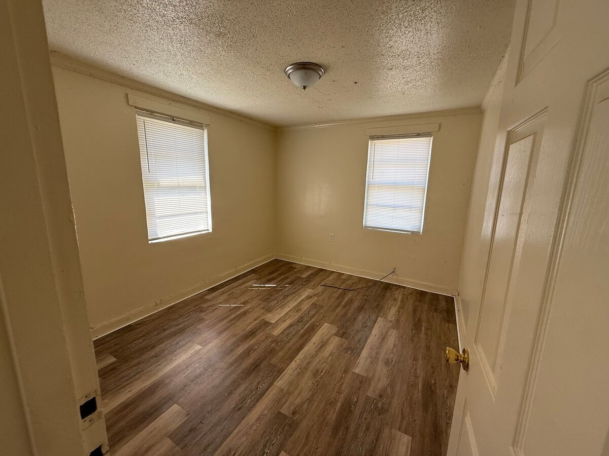 Photo - 1004 S McKinley St