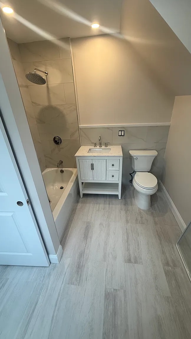 Photo - 98 Dunston Ave Unit 2