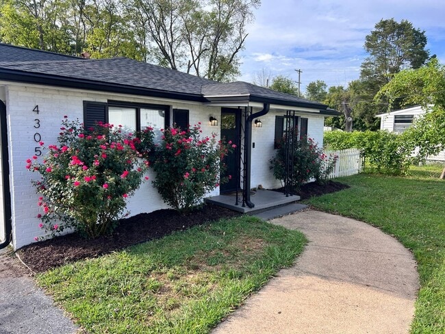 Photo - 4305 10th Ave