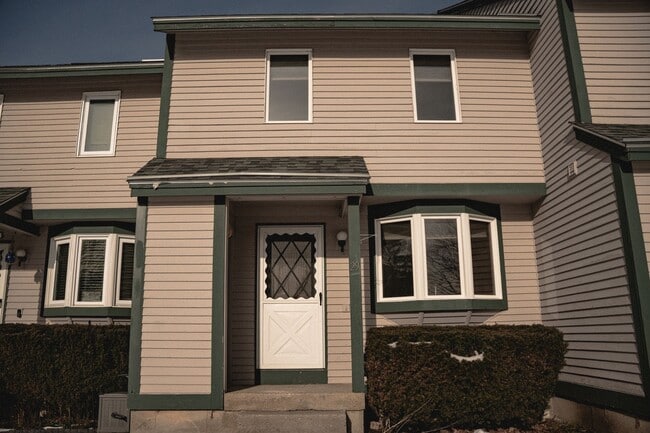 Photo - 70 Wellington Village Dr Townhome