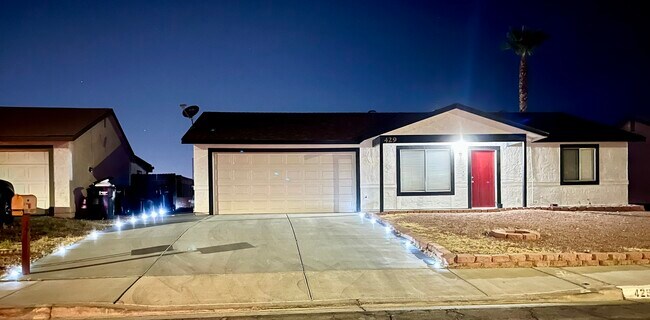 Photo - 429 Longtree Ave