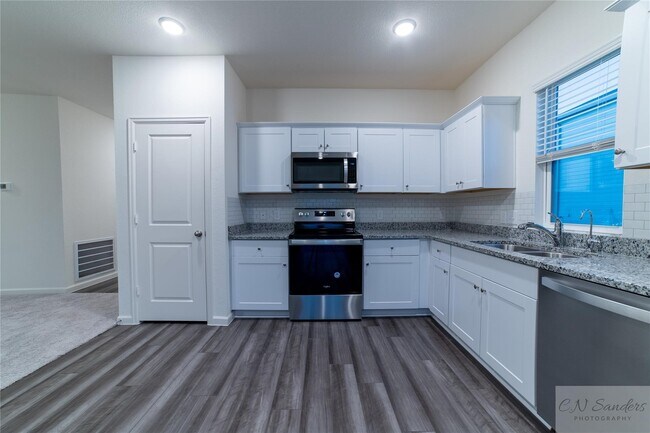 Photo - 4807 Highland Spgs Dr