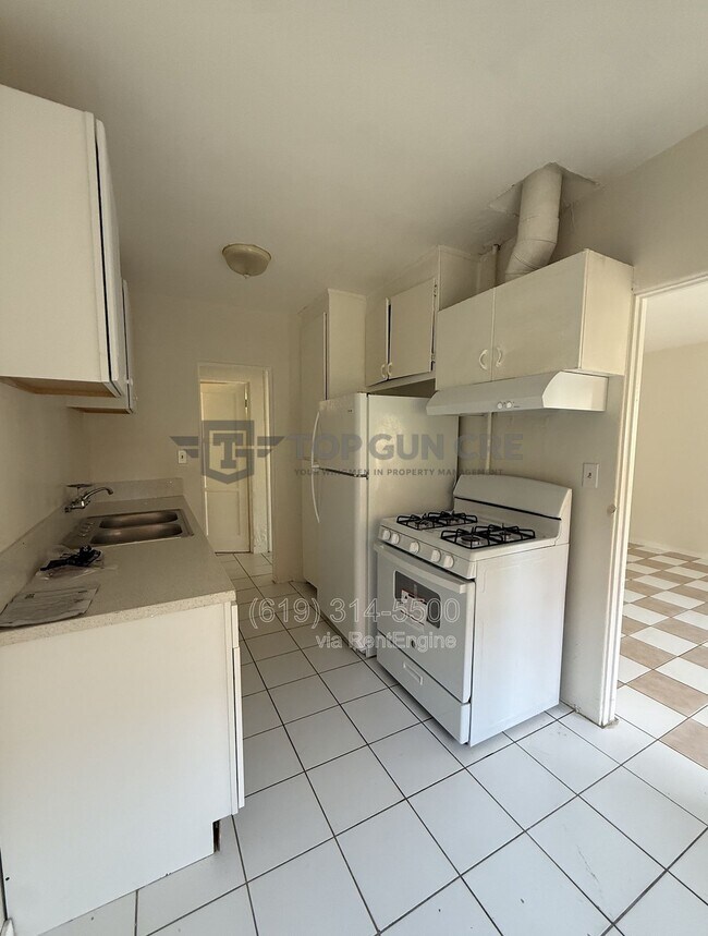 Photo - 4050-58 42nd St Unit 4050