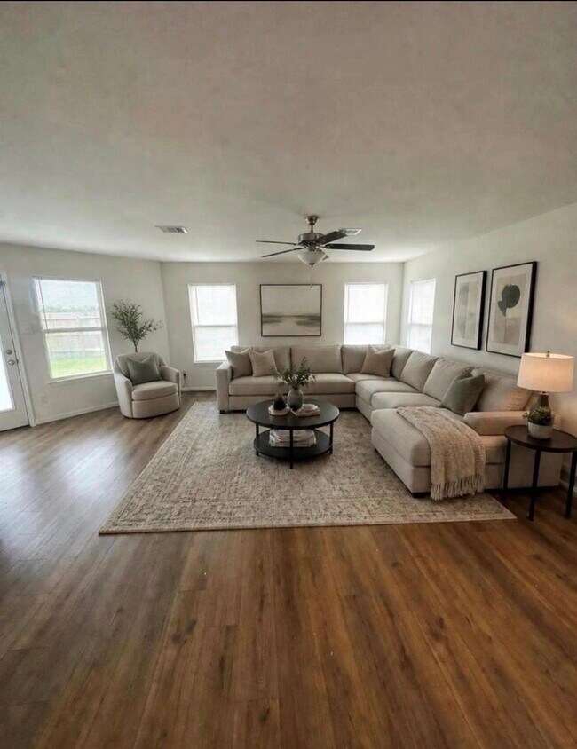 Photo - 1322 Glendora Dr