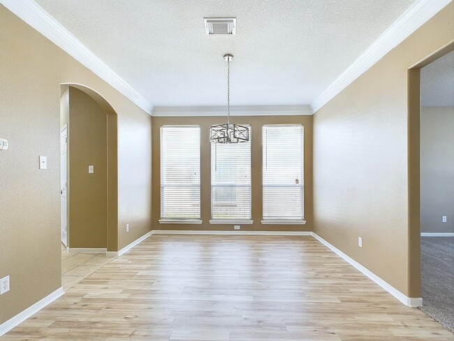 Photo - 17107 Dawn Shadows Dr