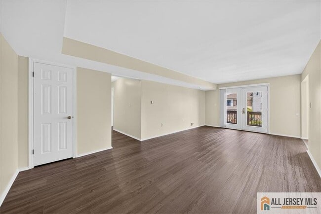 Photo - 710 Peach St
