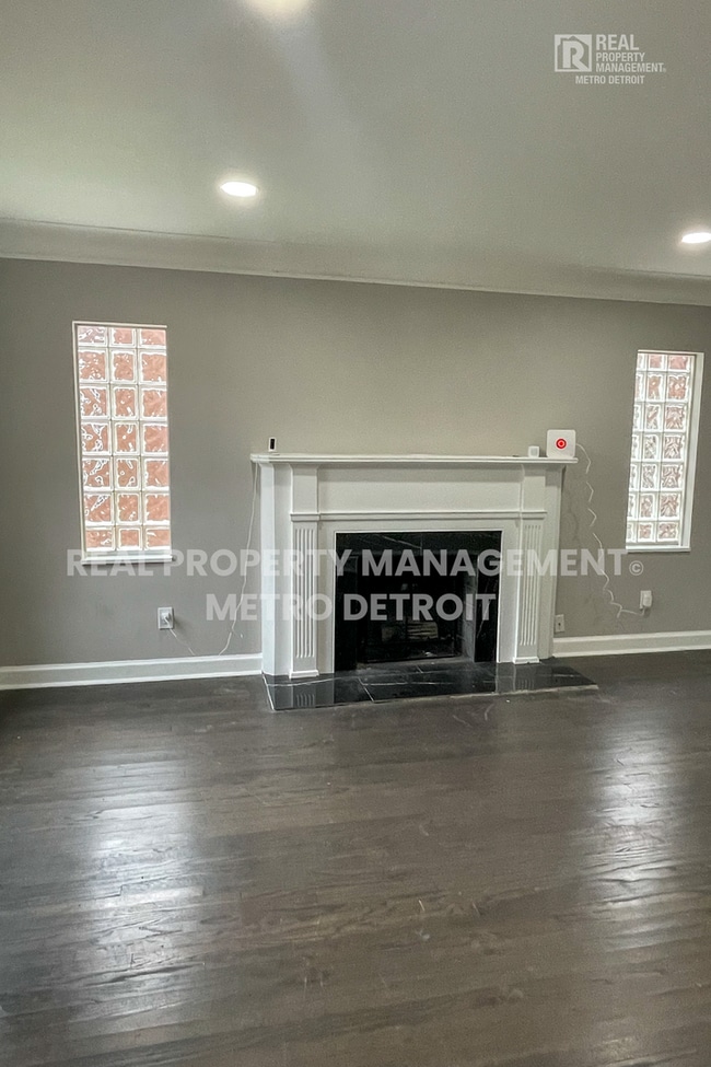 Photo - 5766 Nottingham Rd