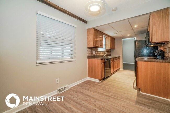 Photo - 1866 Faymeadow Ave
