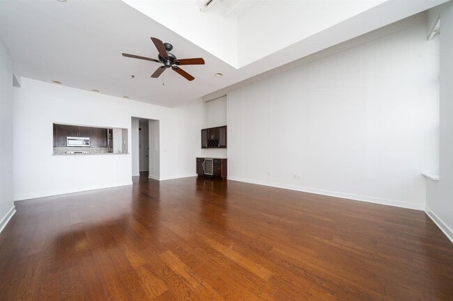 Photo - 1500 HUDSON St Unit 9V