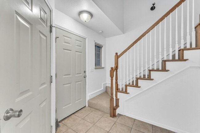 Photo - 3108 S B St