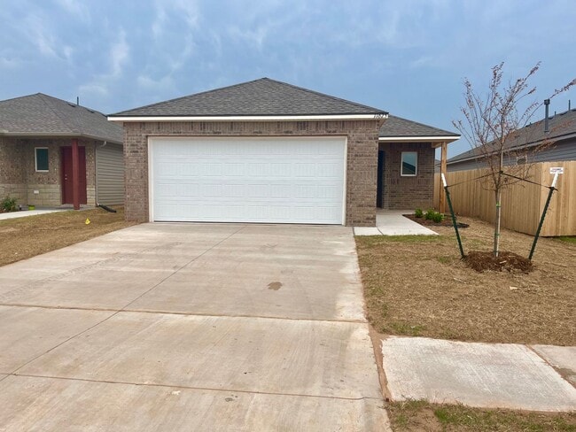 Building Photo - Newer Construction 4 Bed, 2 Bath - Piedmont Schools