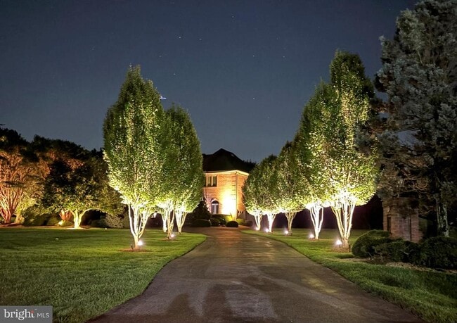 Building Photo - 9 Alloway Ct