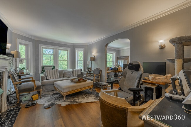 Photo - 6510 N Hamilton Ave Unidad #3S