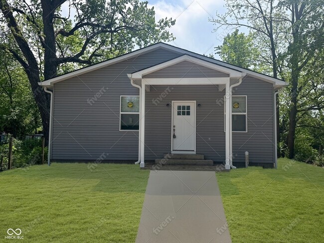 Photo - 2127 Haines Ave