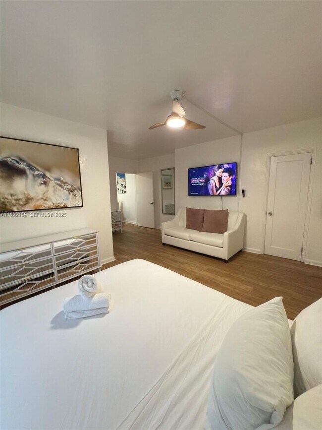 Photo - 545 Michigan Ave Unit 3