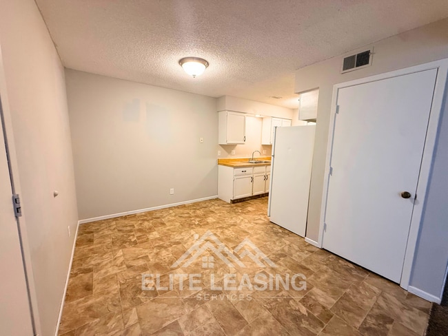 3407 SW Burnett Rd Unit B