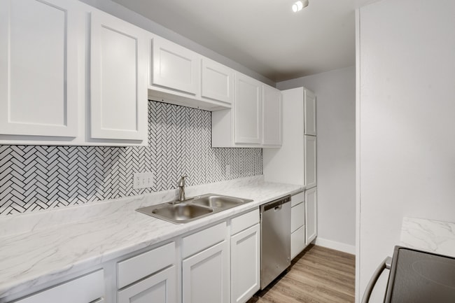 Building Photo - 16359 W 10th Ave Rental