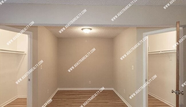 Photo - Beautiful and Spacious Townhome in LAWRENCE-Available in MAY!!