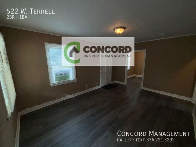 Photo - 522 W. Terrell-