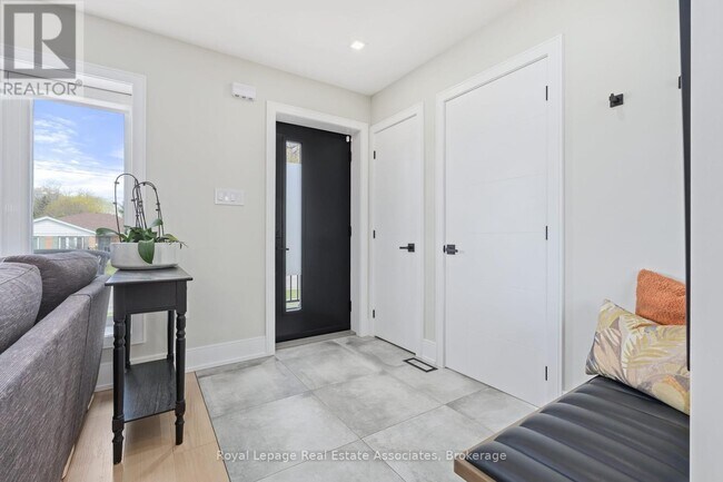 Photo - 37 Windsor Rd