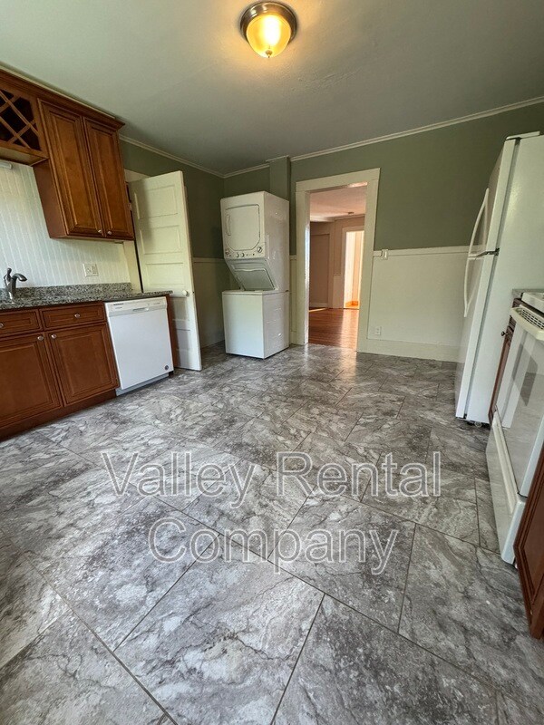 Photo - 46 Old Amherst Rd