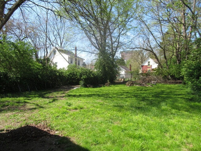 Photo - SUPER CLEAN!  2 bed in Madisonville!