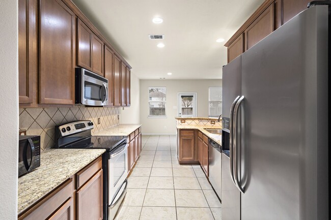 Photo - 3315 Victorian Manor Ln