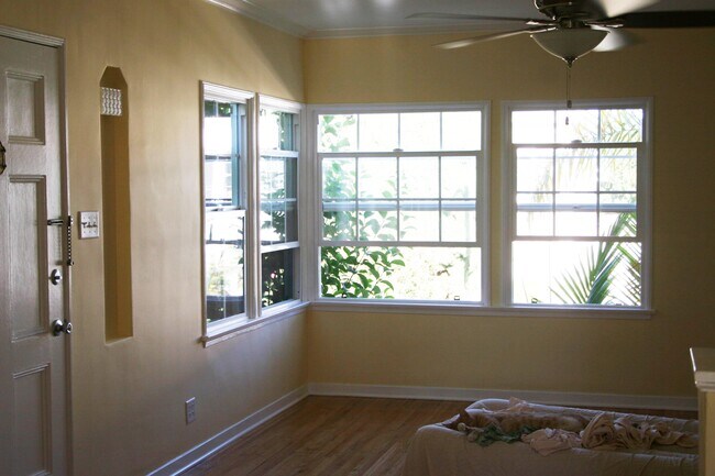 Photo - 837 Alandele Ave Unit 837