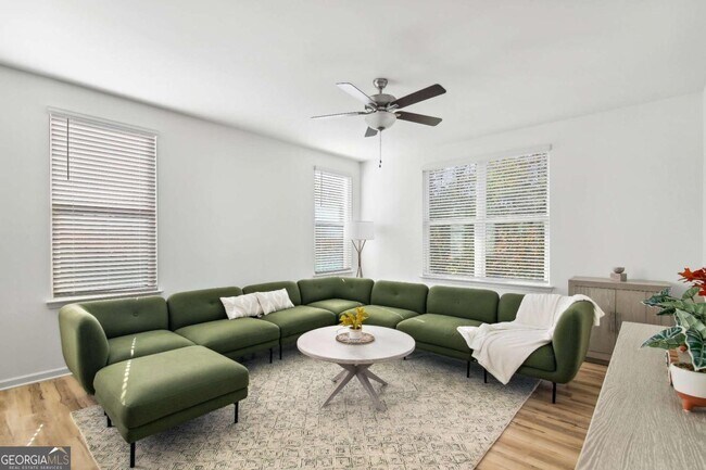 Photo - 1717 Tolstoy Ln