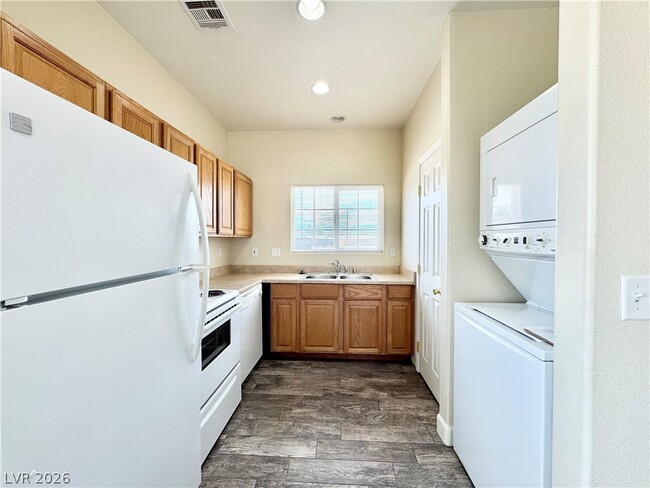 Photo - 1180 Zelzah Ave