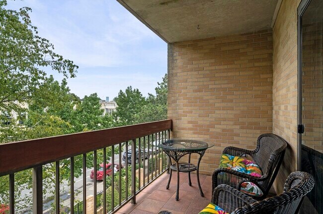 Photo - 41 Centre St Unit 305