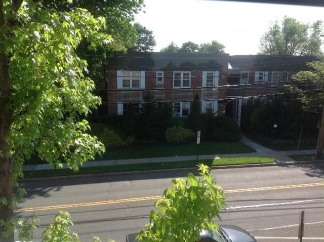 Fairfield Residences At Cedarhurst Park House