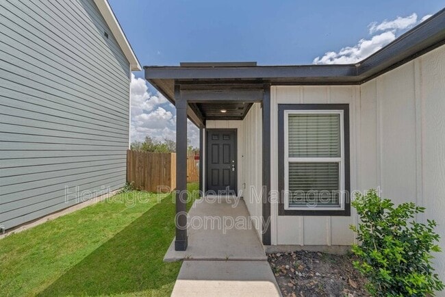 Photo - 8718 Broad Wing Dr
