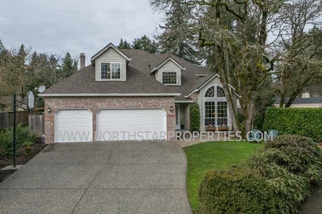 Building Photo - Large end of the cul-de-sac lot in the coveted Lakeridge neighborhood