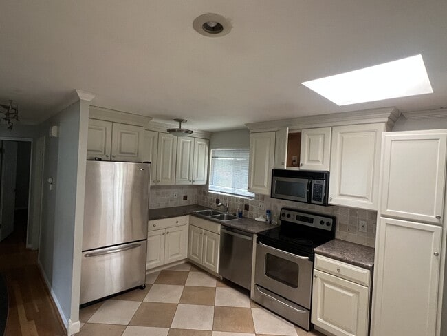 Photo - 448 Terryville Dr