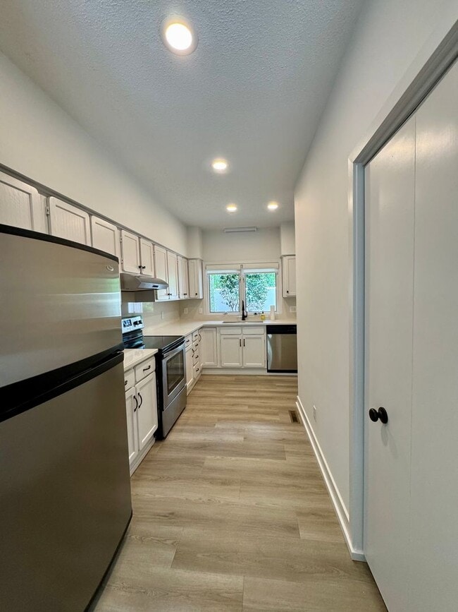 Photo - Spacious 2-Story Falconbridge Condo with Private Courtyard and Resort-Style Amenities