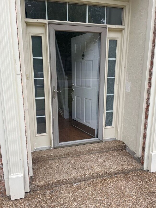 Photo - 4BR w/ Fenced Backyard + Garage in Lakeland