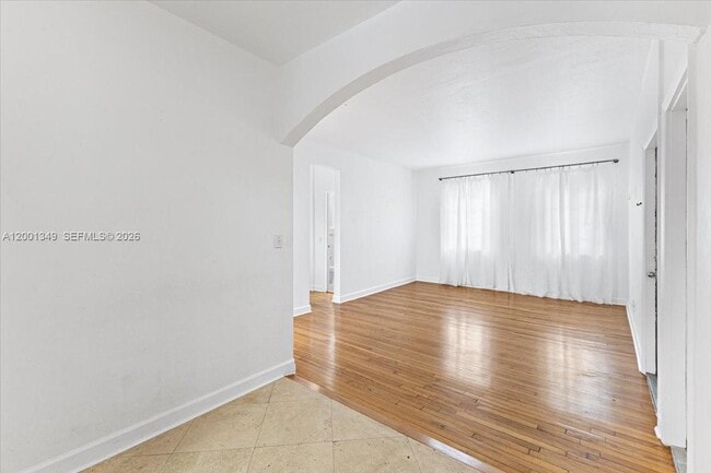 Photo - 1561 Lenox Ave. Unit 4