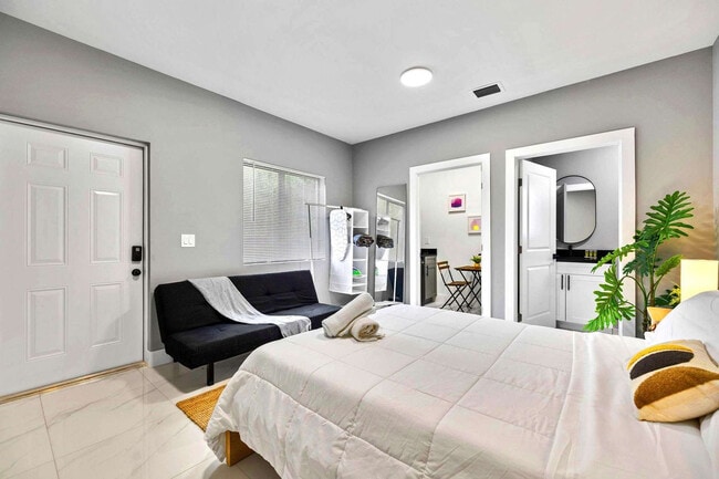 Photo - 1540 NW 46th St Unidad FL1-ID1254771P