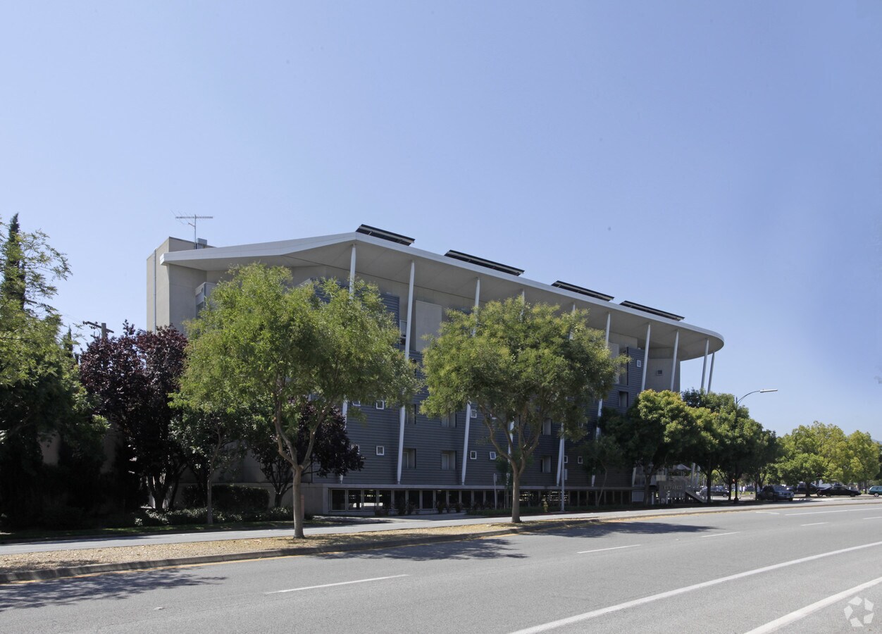 Photo - El Paseo Studios