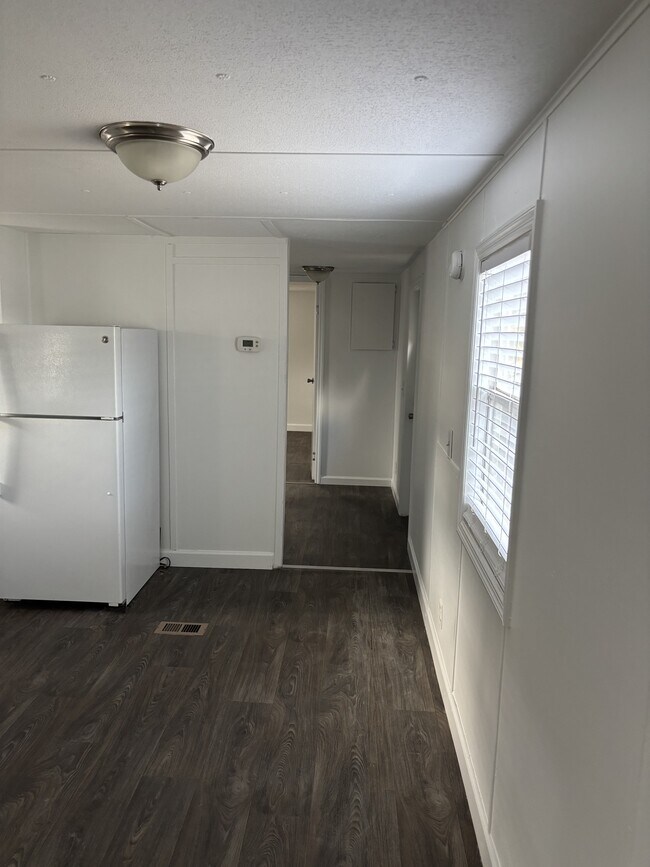 Photo - 527 Wancy Cir