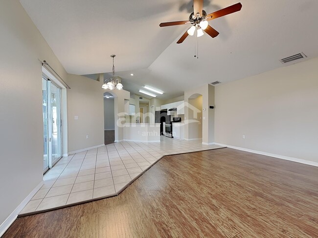 Photo - 29643 Morwen Pl