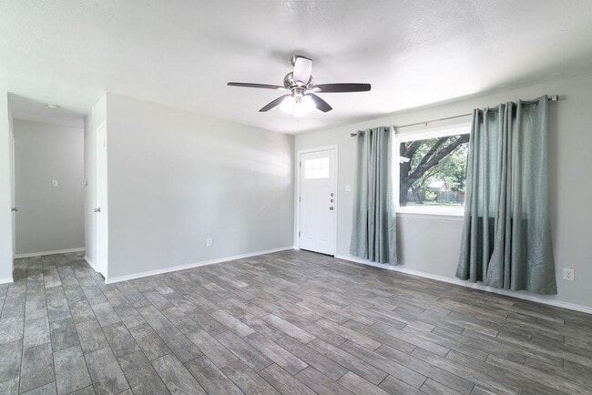 Photo - 1515 Glenmeadows Dr