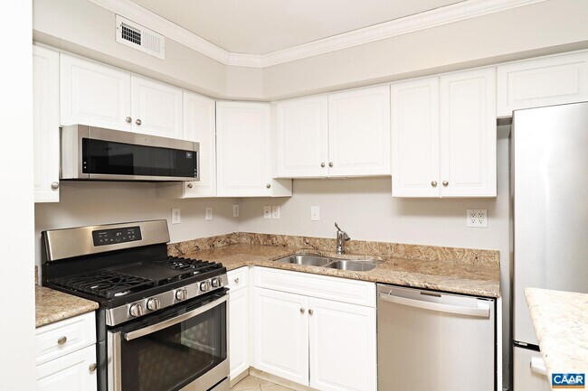Building Photo - 161 Hessian Hills Way Unit 4 Rental
