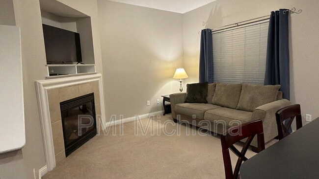 Photo - 129 Clancy St