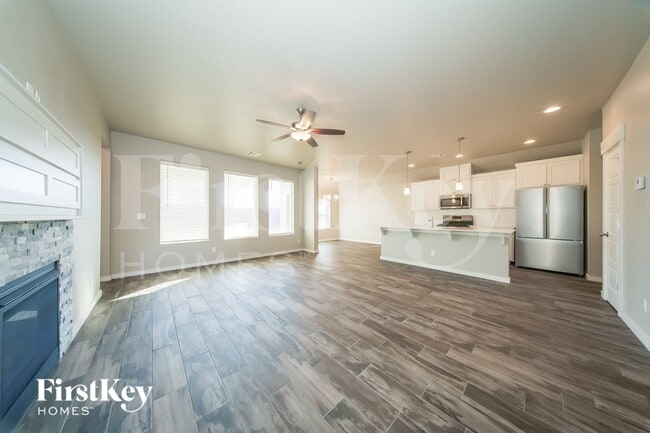 Photo - 2020 Sara Vista Dr