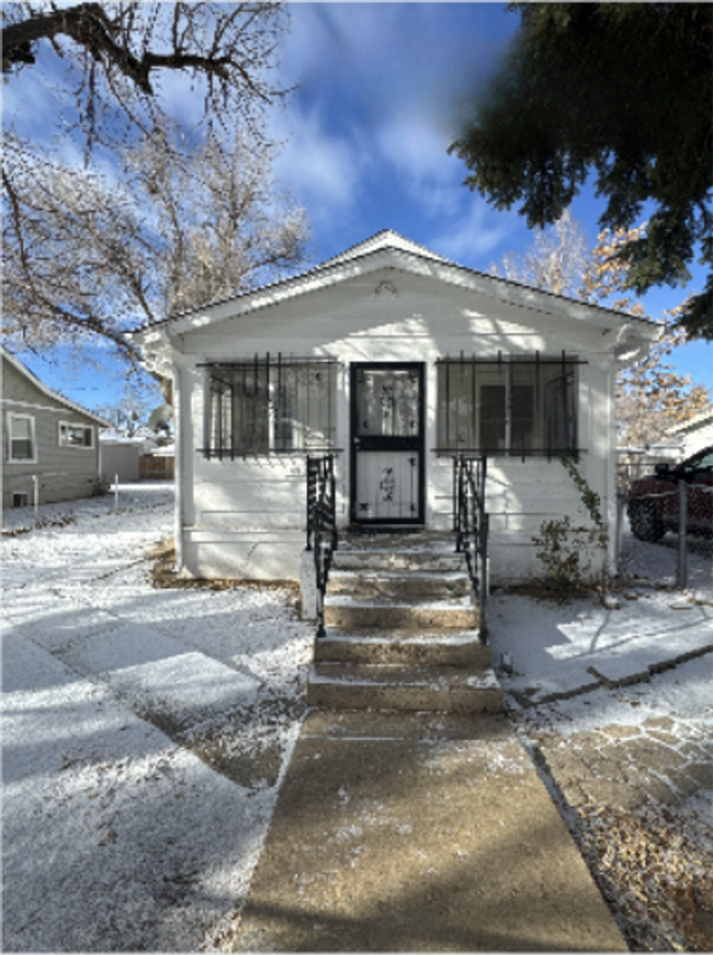 2 Bed 1 Bath Single Family Home Available ... - 2 Bed 1 Bath Single Family Home Available ...